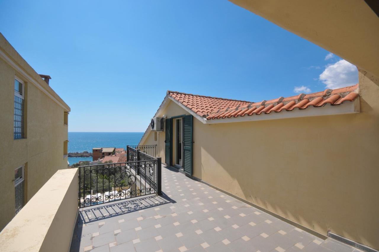 Apartments Balic Sveti Stefan Extérieur photo