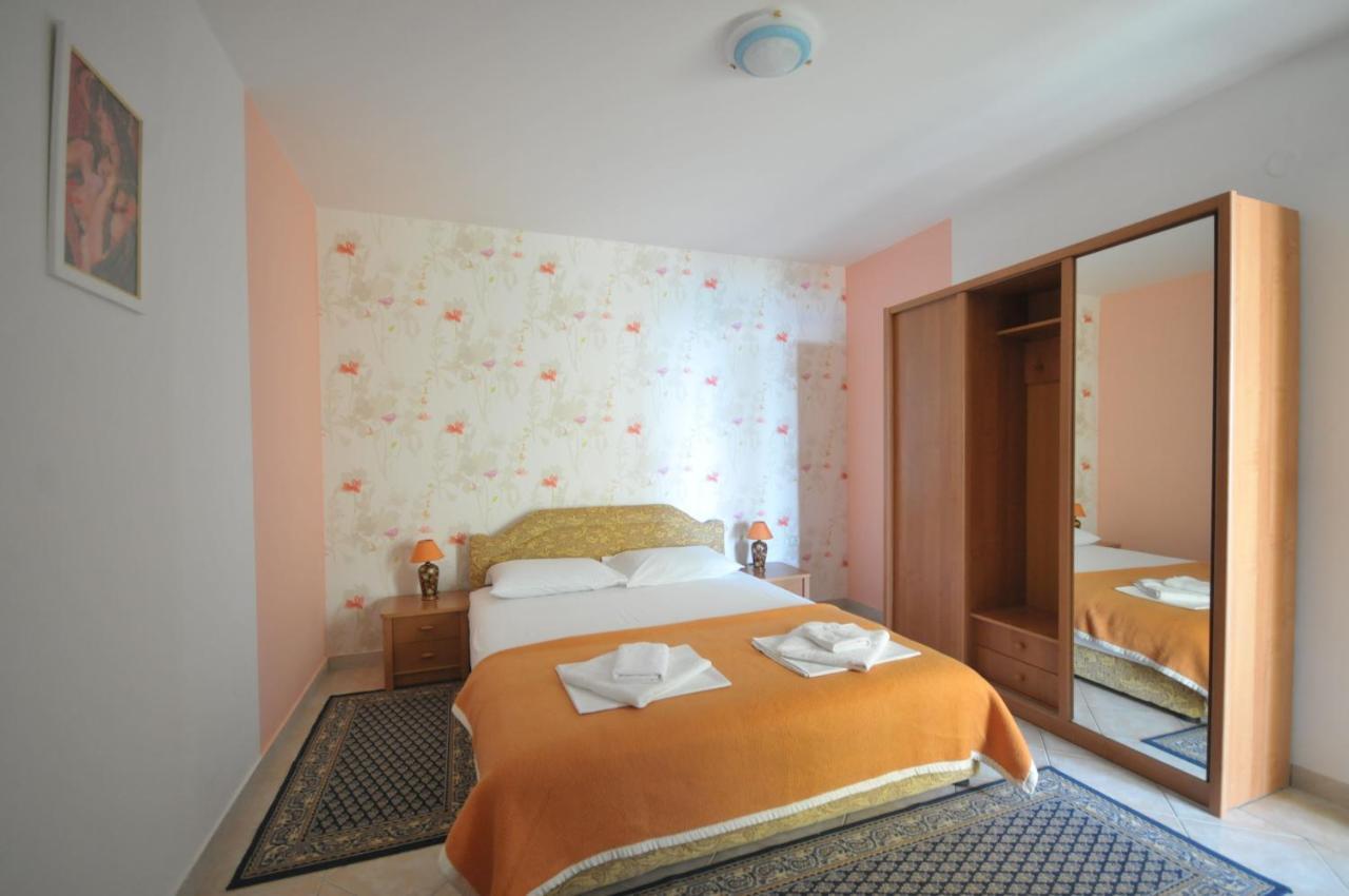 Apartments Balic Sveti Stefan Extérieur photo